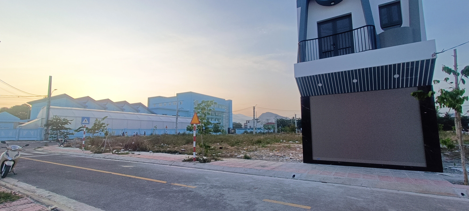 Bán đất 97.4m² ngang 4,5m giá 4.2 tỷ Phường Tây Nha Trang
