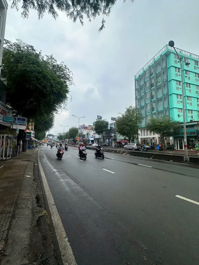 Mặt Tiền Lê Trọng Tấn, Dòng Tiền 20tr/Tháng, Vị Trí Vàng Kinh Doanh