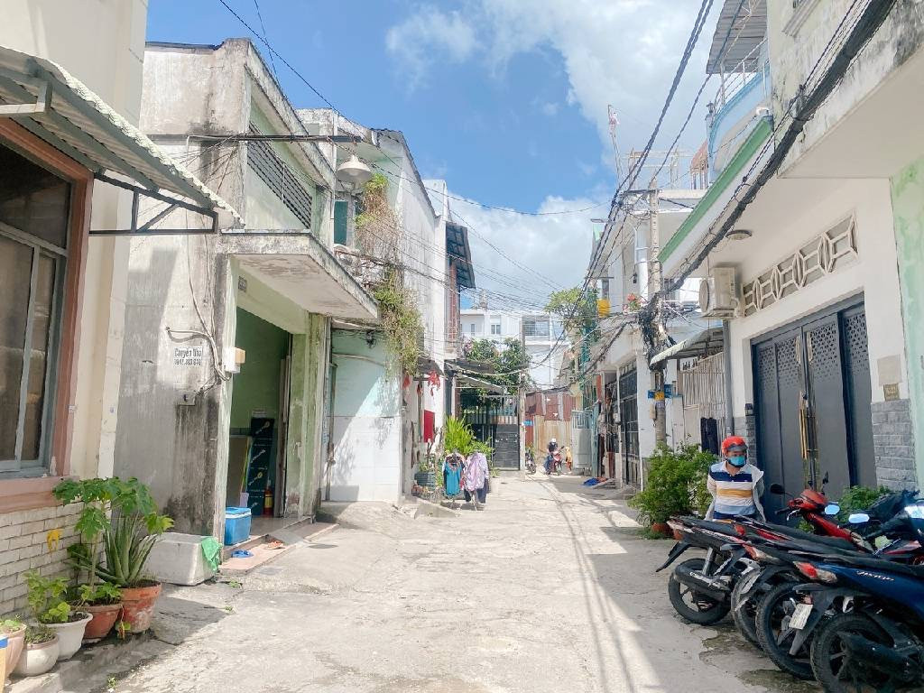 Nhà Trường Chinh ✅ Hẻm Oto, 4x17❤️69m², giá 5.6 tỷ, 3 Tầng, Tân Phú