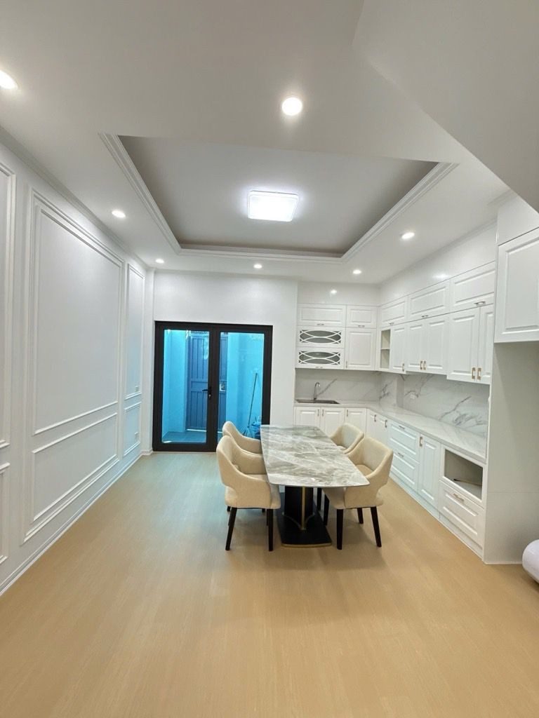 🔥 BÁN NHÀ THẠCH BÀN - 70M² MT 4M - NHÀ 4 TẦNG Ô TÔ ĐỖ CỬA - NHỈNH 11 TỶ 🔥