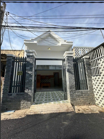 BÁN NHÀ CẤP 4 MỚI ĐẸP HẺM Ô TÔ NGUYỄN HỮU CẢNH