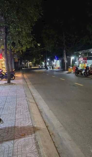 Bán đất 110.1m² giá 7.2 tỷ tại Phường Thắng Nhất Thành phố Vũng Tàu
lh: 0909518879