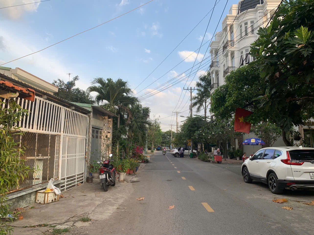 NHÀ ĐẸP - GIÁ TỐT - CHÍNH CHỦ Cần Bán Nhà Mặt Tiền Kinh Doanh Thạnh Lộc, Q. 12, Hồ Chí Minh