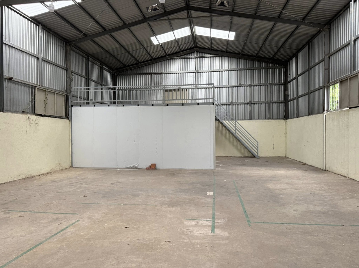 Kho xưởng cho thuê 300m2, 600m2 trục Hà Huy Giáp Quận 12