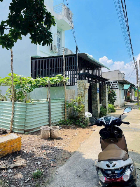 Bán lô góc 2mt siu đẹp. Thạnh lộc 12 giá tốt * 6 x14