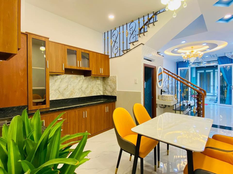 Kẹt tiền bán gấp nhà 41.7m2, Thạnh Lộc 29, Quận 12, cho thuê 8,5 triệu/tháng