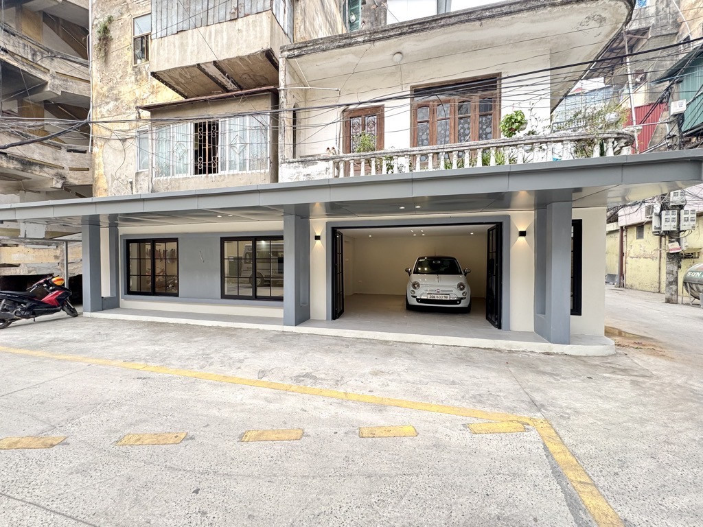 BÁN NHÀ TẬP THỂ TẦNG 1 – LÔ GÓC, 70M2  Ô TÔ ĐỖ CỬA 5.6 TỶ