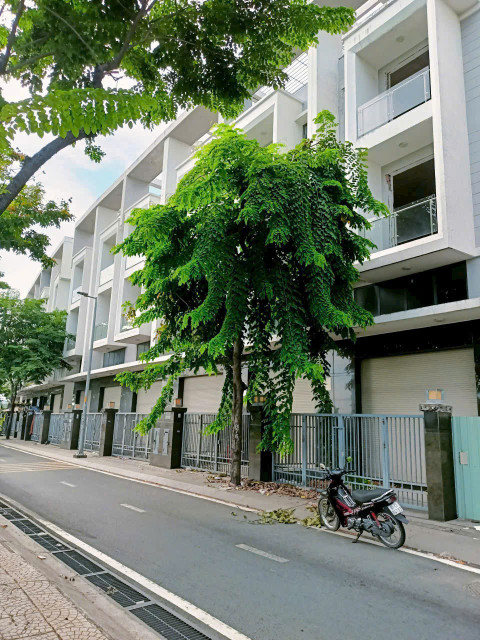 BDS  HVL Kẹt tiền bán gấp căn nhà Mặt Tiền đường Đồng Văn Cống - P Thạnh Mỹ Lợi - TP Thủ Đức
