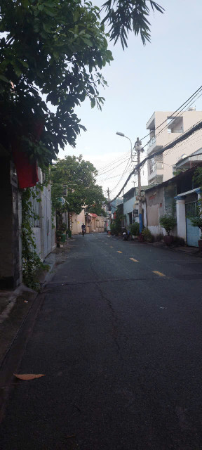 BÁN NHÀ ĐẸP NGAY TRUNG TÂM QUẬN 2 CŨ,P.THẠNH MỸ LỢI, TIỆN ÍCH FULL,GIÁ 7,X TỶ, VUI LÒNG GỌI : 0906227839 MRS VÂN