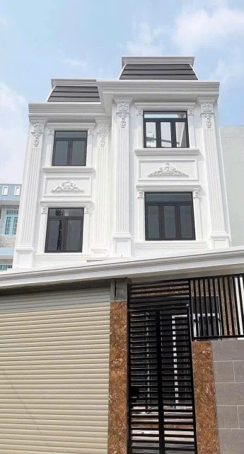 Bán nhà mặt tiền đường THẠNH MỸ LỢI Quận 2 đường 8m DT 6,82x 11m Nở hậu 8,34m