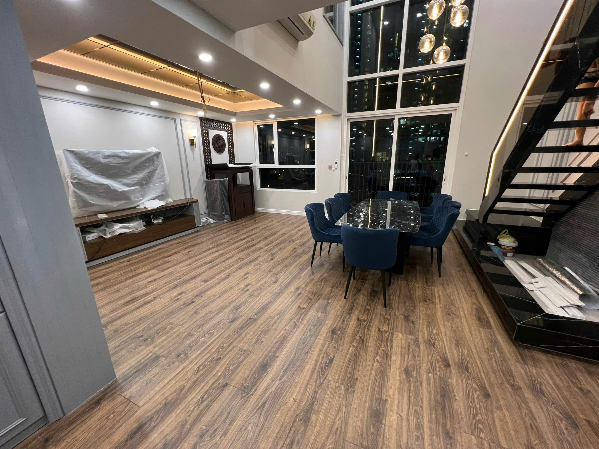 BDS HVL [NC] chủ gửi bán bán căn hộ Duplex Vista Verde diện tích sử dụng 160m2