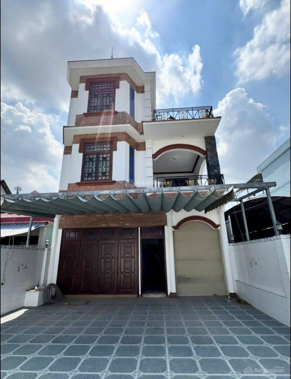 🔥 CHO THUÊ BIỆT THỰ MẶT TIỀN NGUYỄN THỊ ĐỊNH QUẬN 2 Đường 30m nhà ngang 9m dtsd 500m2