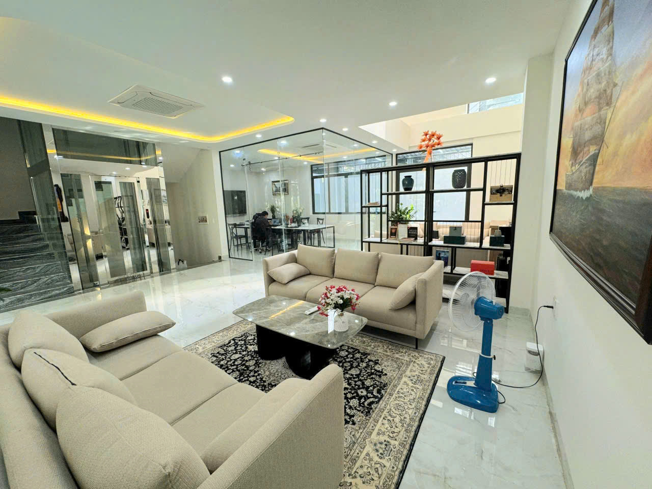 BDS  HVL Saigon Mysterry- Biệt thự Full nội thất vừa ở kết hợp làm văn phòng 10mx18m - 85 triệu/tháng còn thương lượng