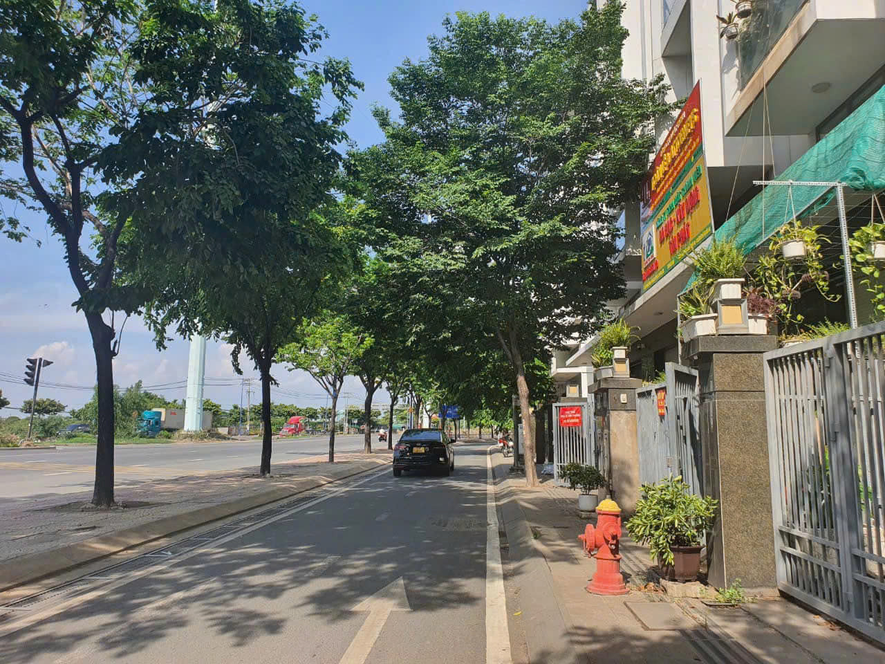 BDS  HVL LVCC: CHO THUÊ NHÀ 4 TẦNG THANG MÁY MTKD ĐỒNG VĂN CỐNG KHU 1 Q2 GIÁ TỐT