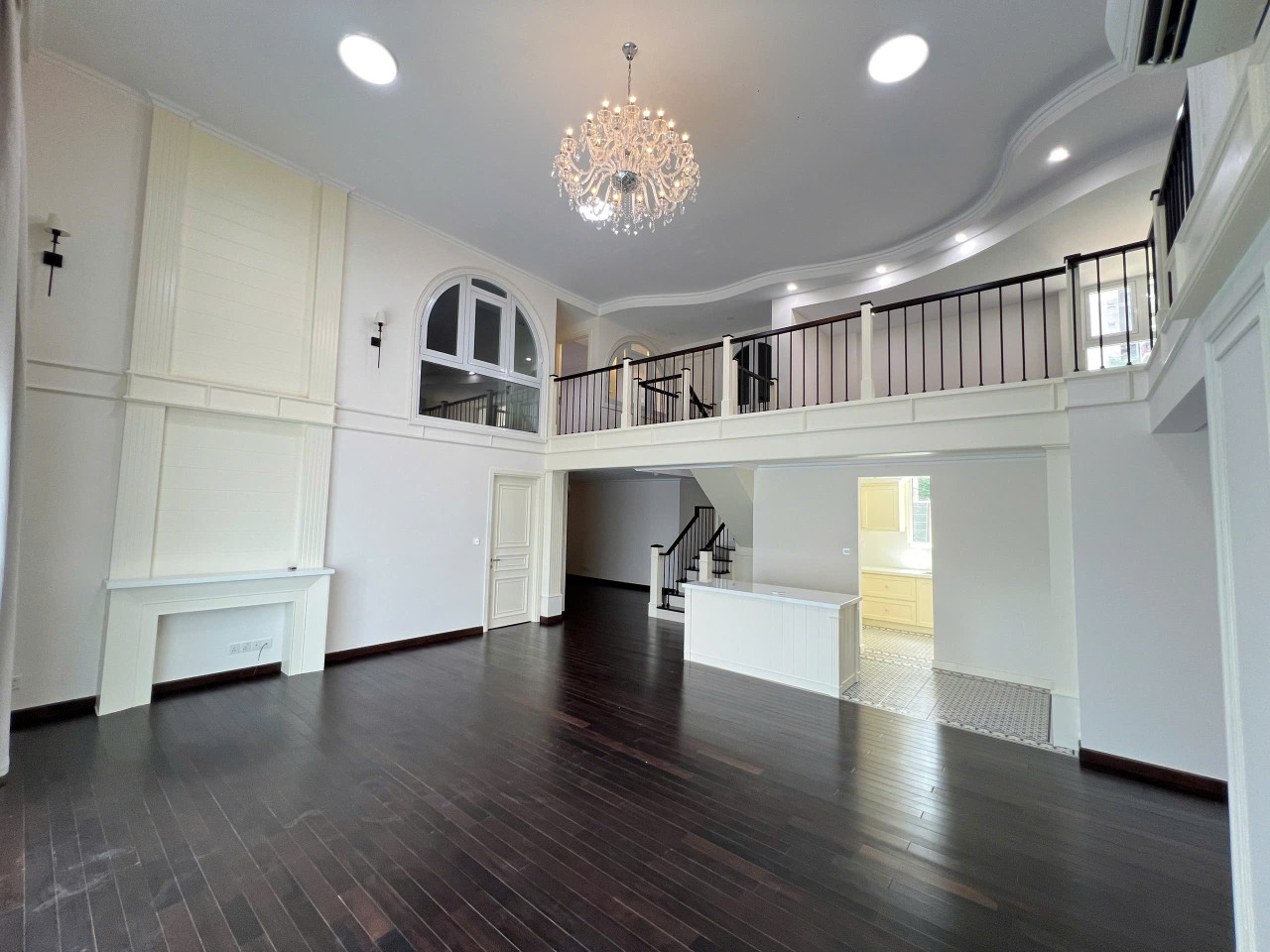 Bán căn hộ Cao cấp DUPLEX VISTA VERDE Quận 2 Căn góc 3 mặt tiền,6PN sổ hồng Giá TL