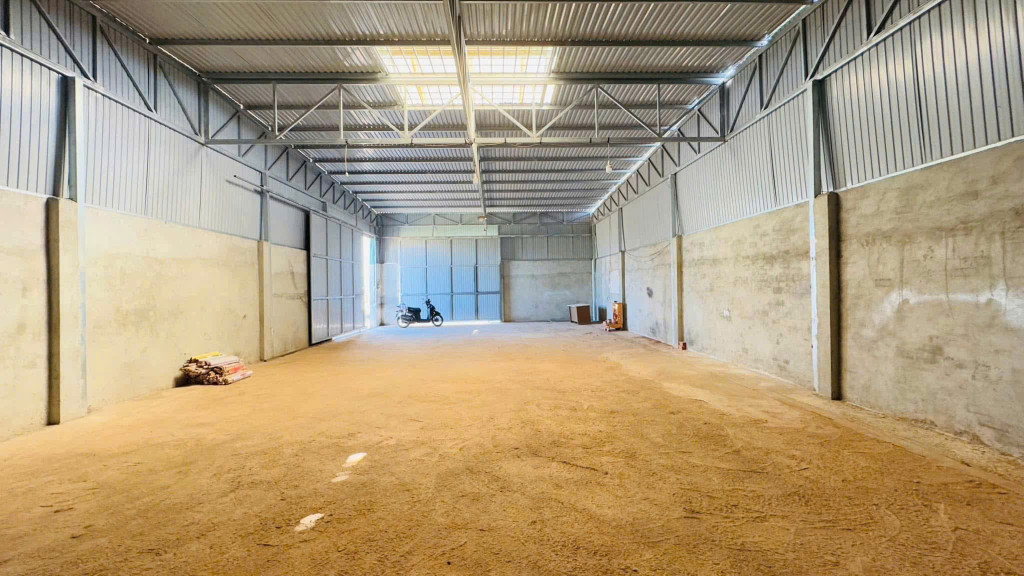 Bán nhà Kho góc 2 mặt tiền Thành Nhất 236.5m² 1.96 tỷ tại Phường Thành Nhất Thành phố Buôn Ma Thuột