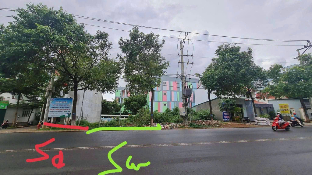 CHÍNH CHỦ CẦN BÁN GẤP LÔ ĐẤT CÓ VỊ TRÍ ĐẸP TẠI PHƯỜNG THÀNH NHẤT - TP. BUÔN MA THUỘT - ĐĂK LĂK.