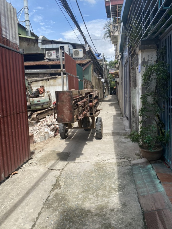 Bán đất nguyễn khoái 121M ngõ thẳng ô tô 7 chỗ vào ra hoàng mai