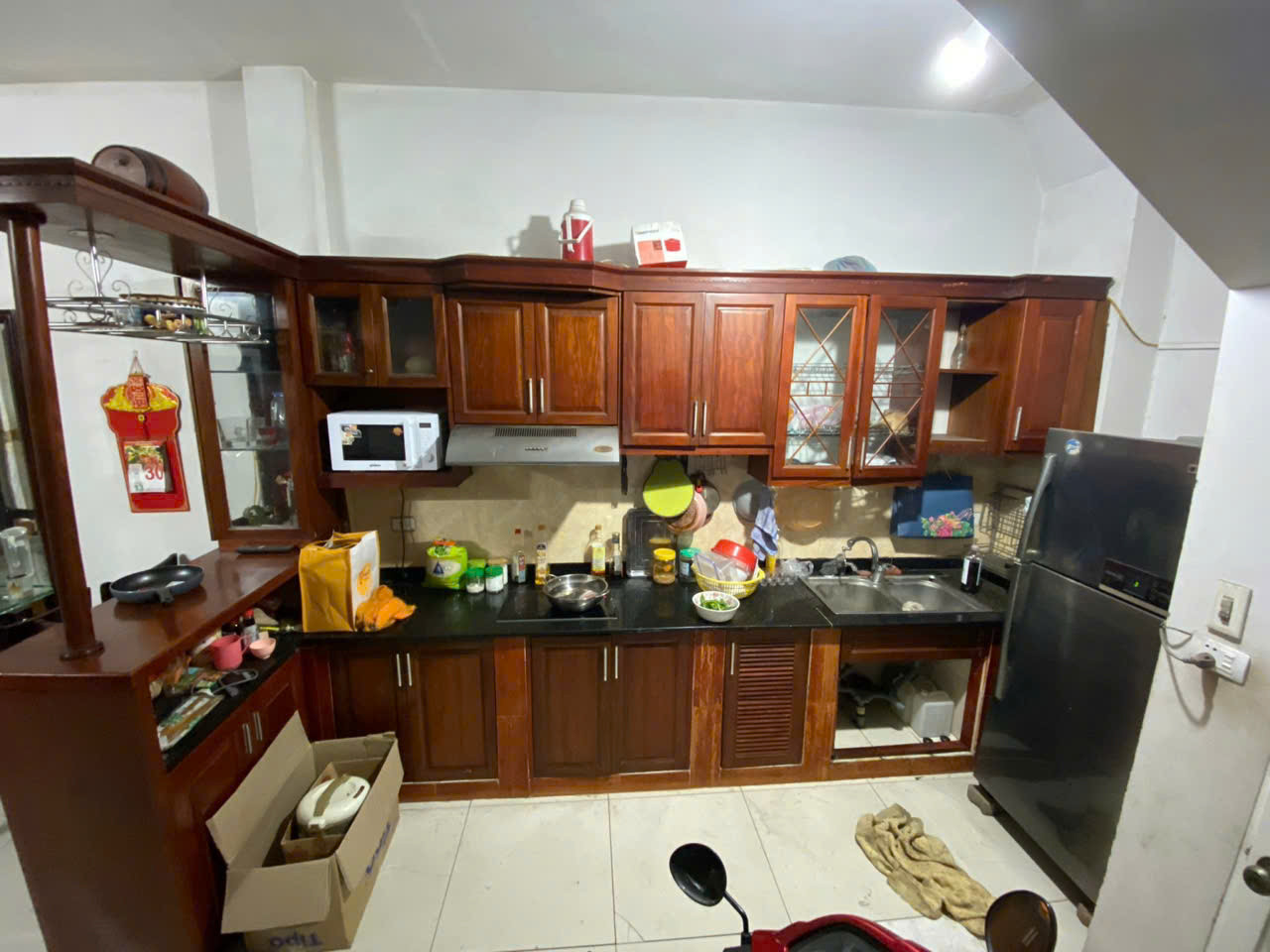 Cho thuê nhà Khuất Duy Tiến 5 tầng x 35m2, 3 ngủ Khép kín, 14 Triệu Full đồ chỉ việc vào ở