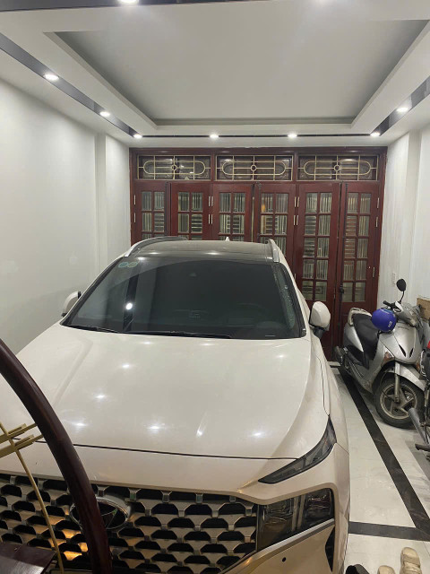 Bán nhà phân lô ô tô đỗ cửa, gara Vũ Hữu, Thanh Xuân  DT: 55m2 x 4,5 tầng, MT: 4,1m giá: 18,5 tỷ