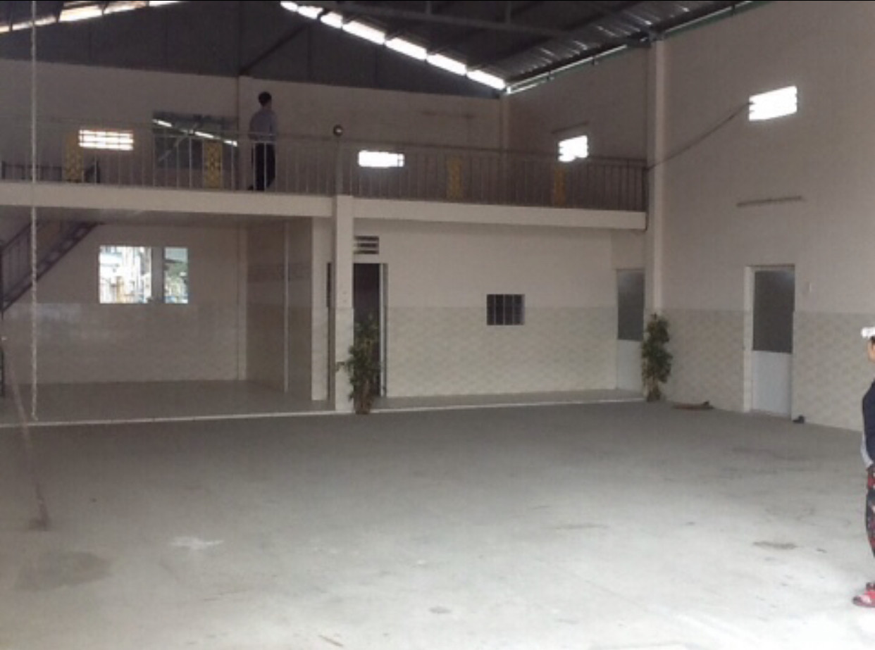 Cho thuê kho xưởng 320m2, 450m2 gần Picity, TX33 Quận 12