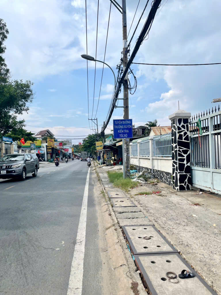 MẶT TIỀN TÔ NGỌC VÂN KHO XƯỞNG FULL THỔ CƯ 1400M2 GIÁ CHỈ 50tr/m2