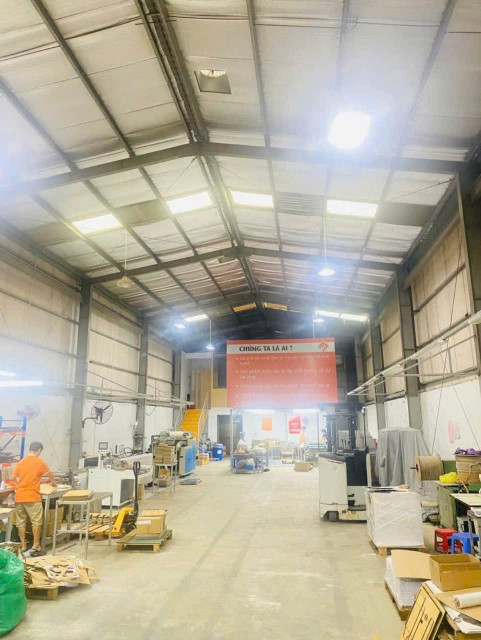 Nhà xưởng, cho 400m2 cho thuê, gần Tô Ngọc Vân quận 12