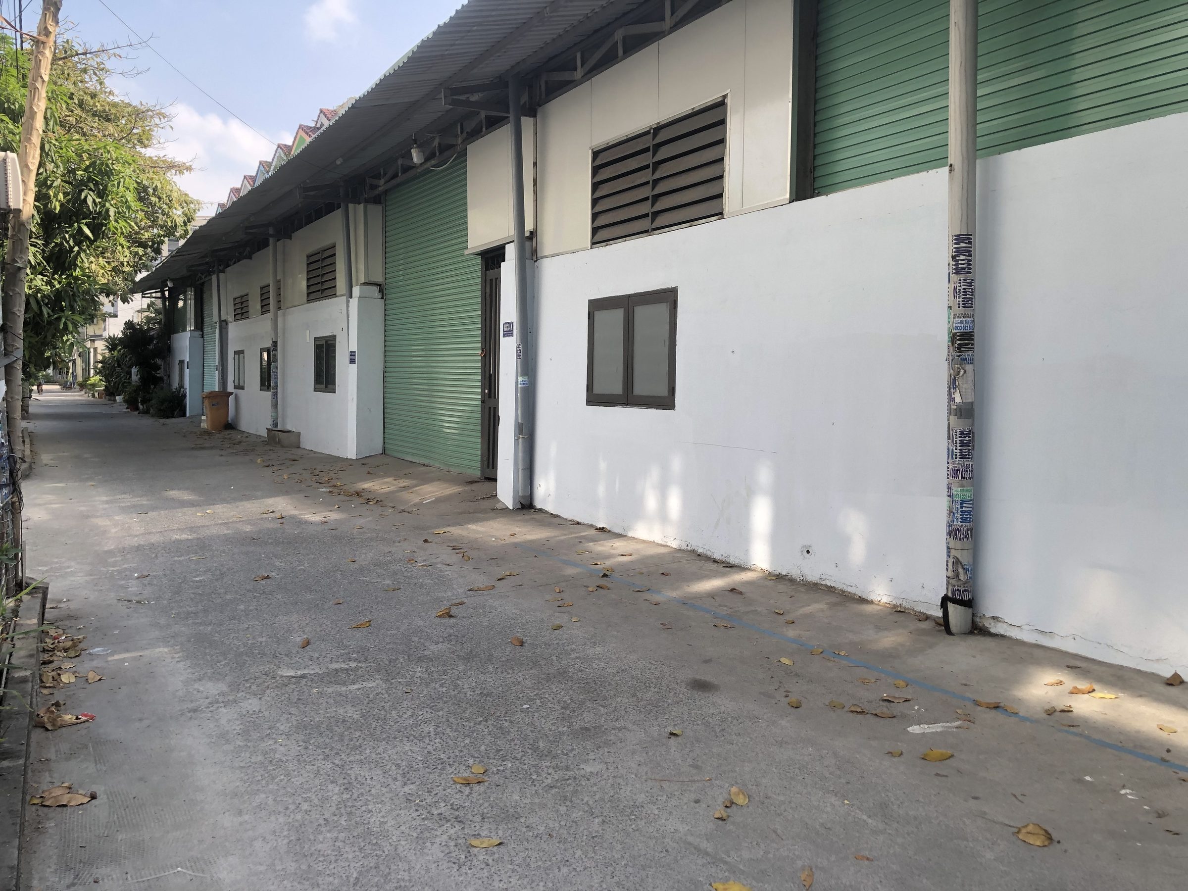 Cho thuê nhà kho 800m2 gần cao đẳng Điện lực Quận 12