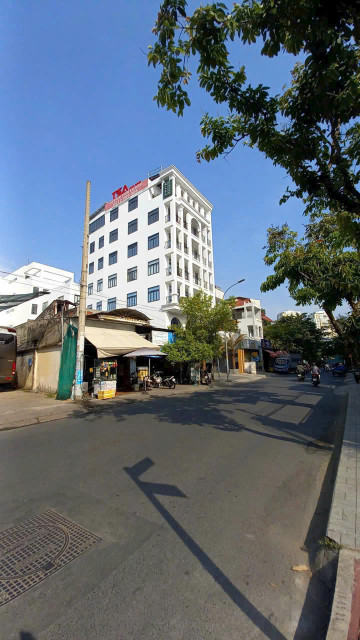 BDS HVL BÁN TÒA CHDV MT QUỐC HƯƠNG 100 TỶ CÓ HĐ THUÊ 200 TR/TH