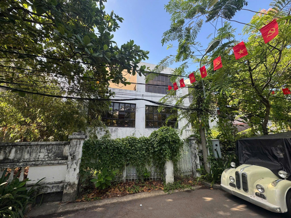BDS HVL CHO THUÊ BT CỔ 1173 đường số 55 Thảo Điền Q2