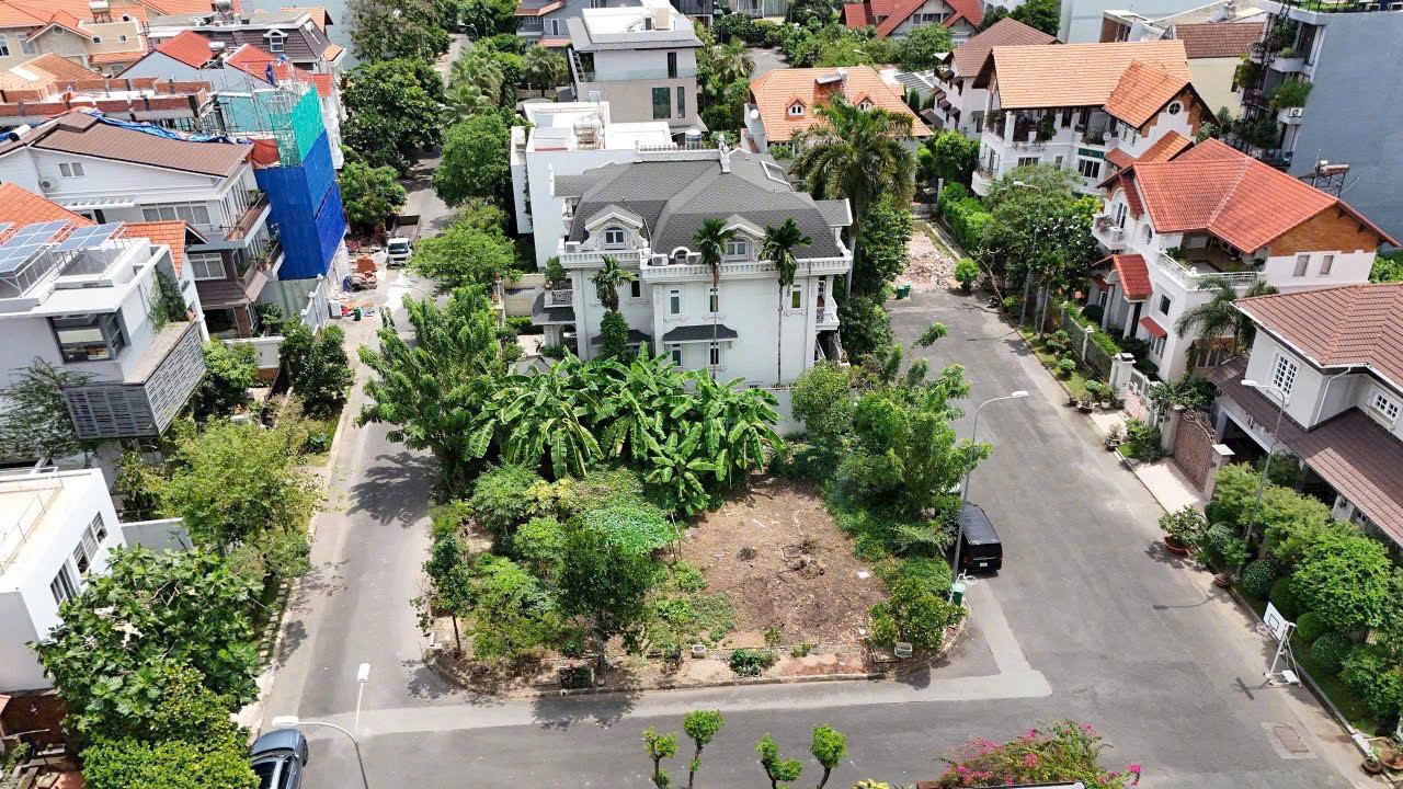 ĐẤT BIỆT THỰ 3 MẶT TIỀN – VIEW SÔNG – KHU COMPOUND EDEN, THẢO ĐIỀN, Q.2
📍 Vị trí: Nguyễn Văn Hưởng – khu biệt thự đẹp & đẳng cấp nhất Thảo Điền