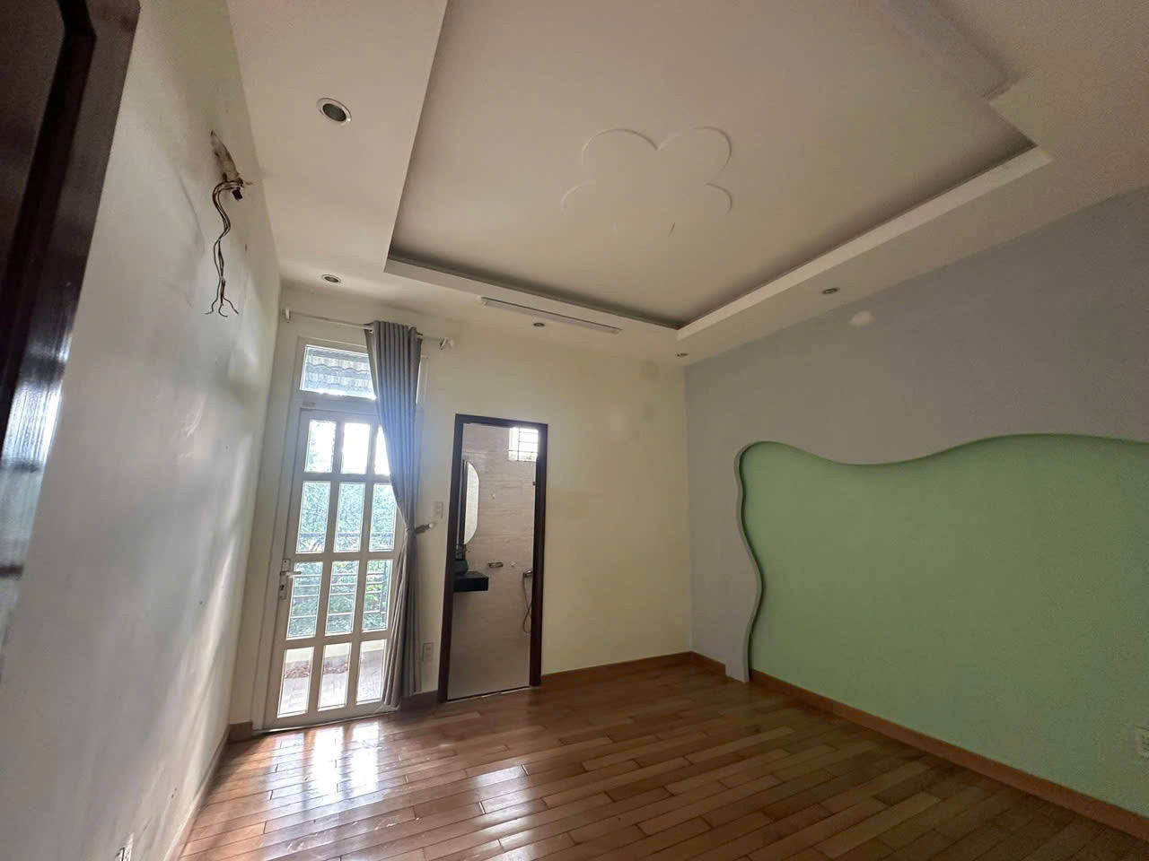 BDS HVL Bán biệt thự sân vườn Thảo Điền, Quận 2