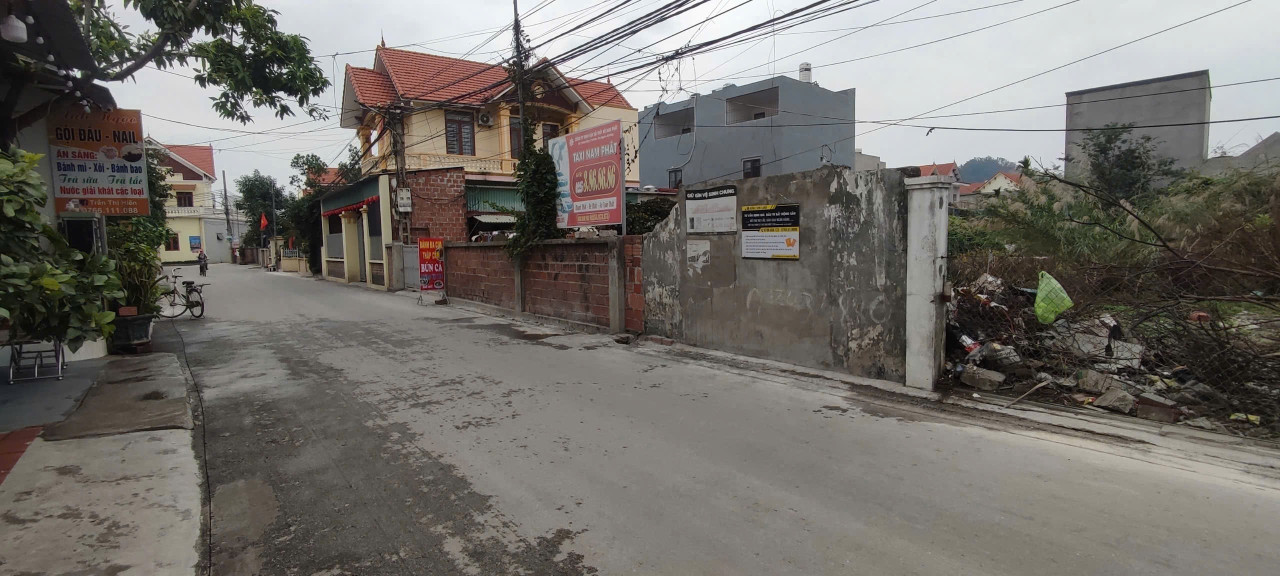 Bán đất 103m² ngang 4,17m . đường thôn 7m. giá 2.65 tỷ Phường Thiên Hương( Thiên Hương). liên hệ 0362558882