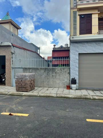 Bán đất 99,6m² ngang 4,98m . đường nội bộ 7,5m giá 3.5 tỷ Phường Thiên Hương( Kiền Bái). liên hệ 0362558882