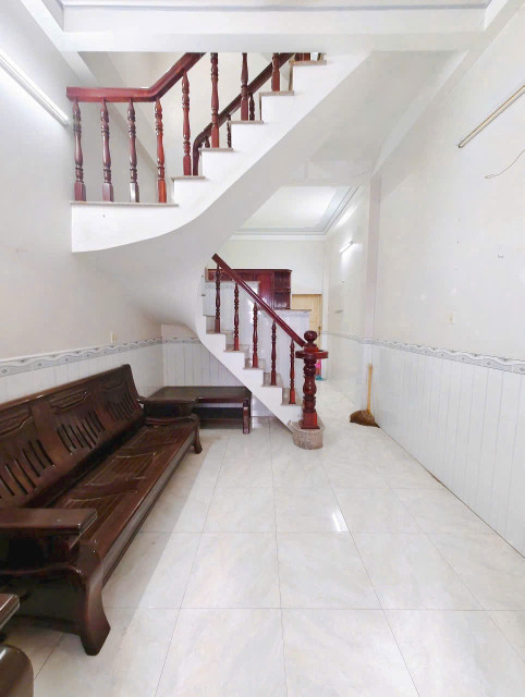 03. Cho thuê nhà 5 triệu 2 phòng ngủ gần chợ An Cư ở và kinh doanh