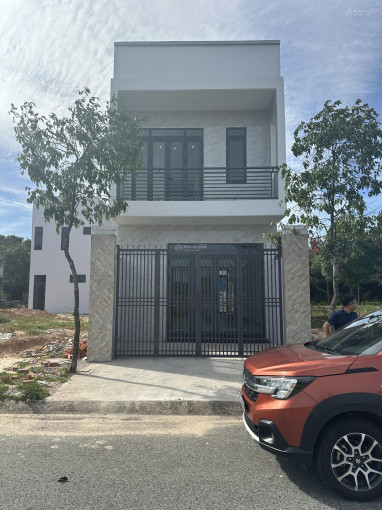 Cần bán nhà 1 trệt 1 lầu giá chỉ 1.25Tỷ - ngay KCN Mỹ Phước 3, Thới Hoà, Bến Cát, sổ riêng.