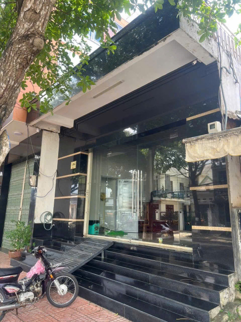 Bán nhà 156.2m² 7.5 tỷ tại Phường Thống Nhất Thành phố Buôn Ma Thuột