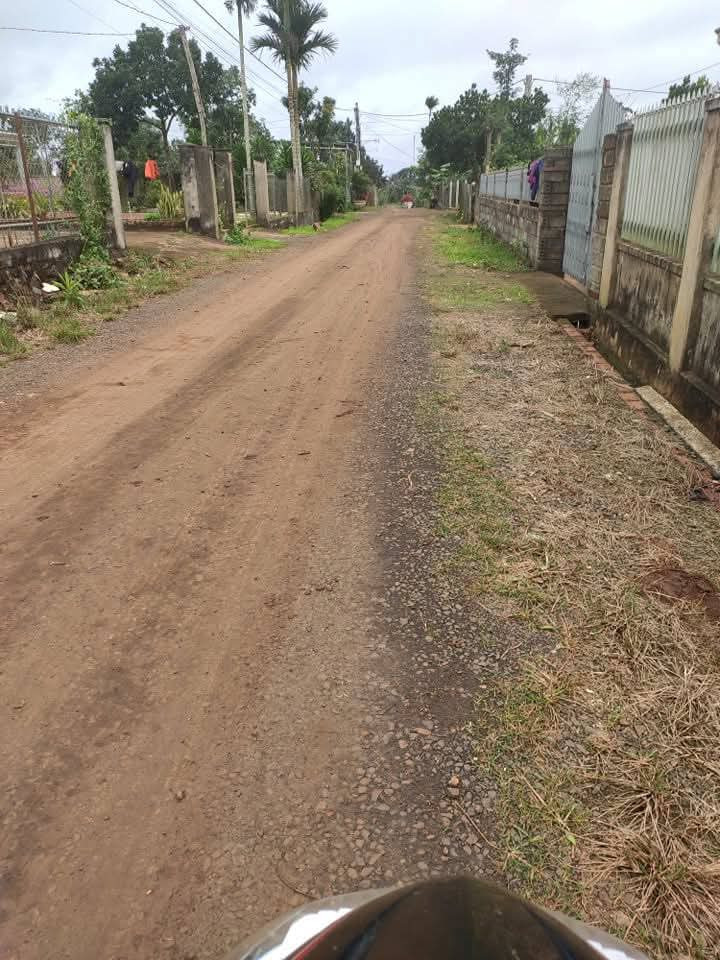 Đất buôn hồ