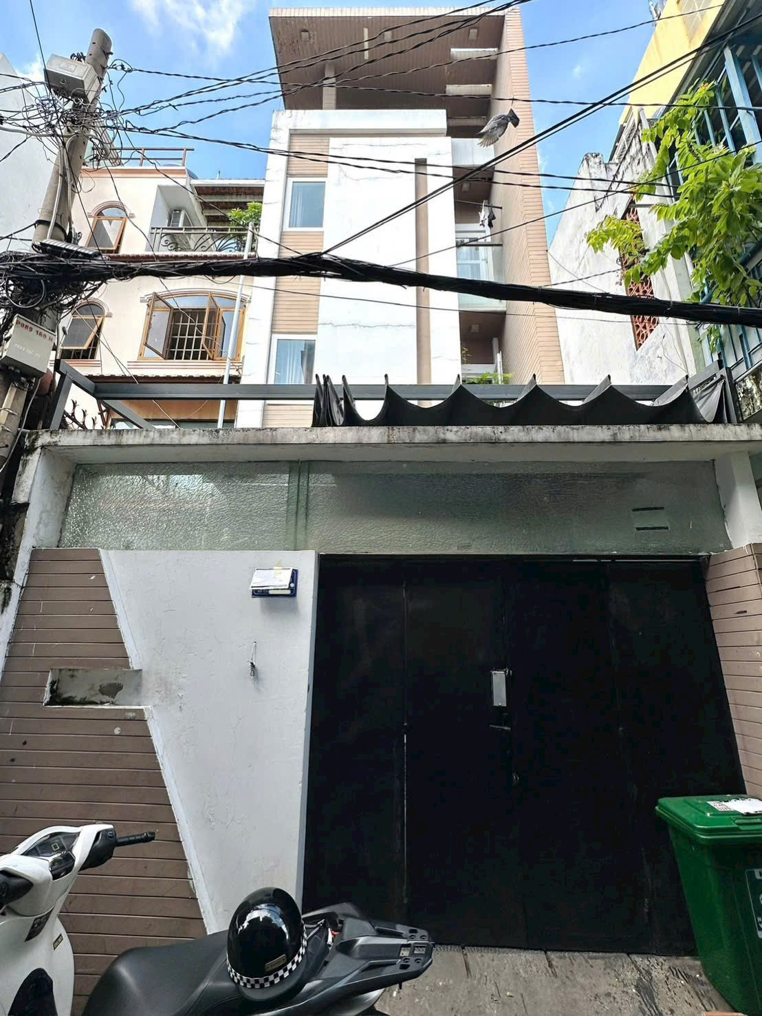 GÓC 2 MT HẺM XE HƠI - 4,3M X 20M (CN 86,8M2) - 3 TẦNG - 5 PHÒNG NGỦ - CHỈ HƠN 7 TY XÍU