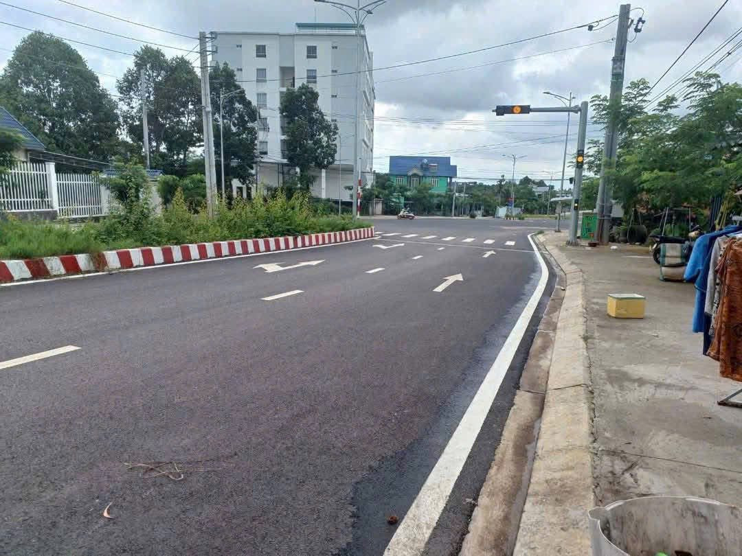 Bán nhà PHÚ THỌ 111.6m² ngang 18,70m giá 4.6 tỷ Phường Thủ Dầu Một