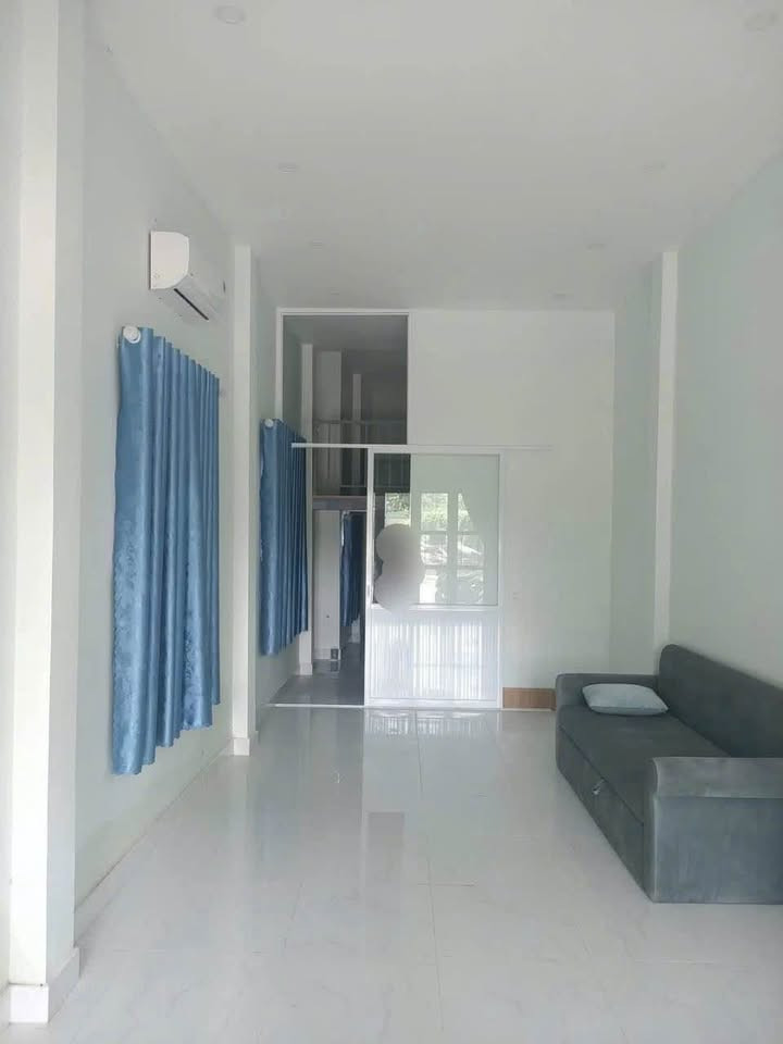 Bán nhà 58.3m² ngang 3,75m giá 2.55 tỷ Phường Thủ Dầu Một 0815422197