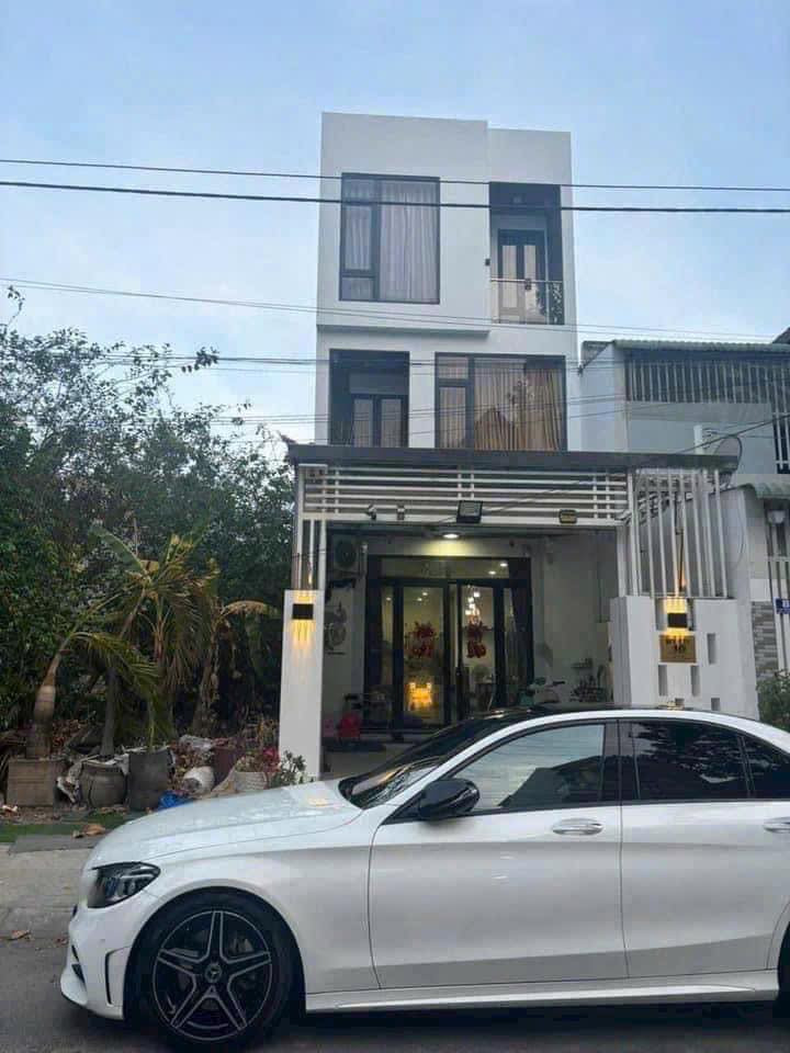 Bán nhà 89.7m² ngang 5m giá 5 tỷ Phường Thủ Dầu Một 0815422197