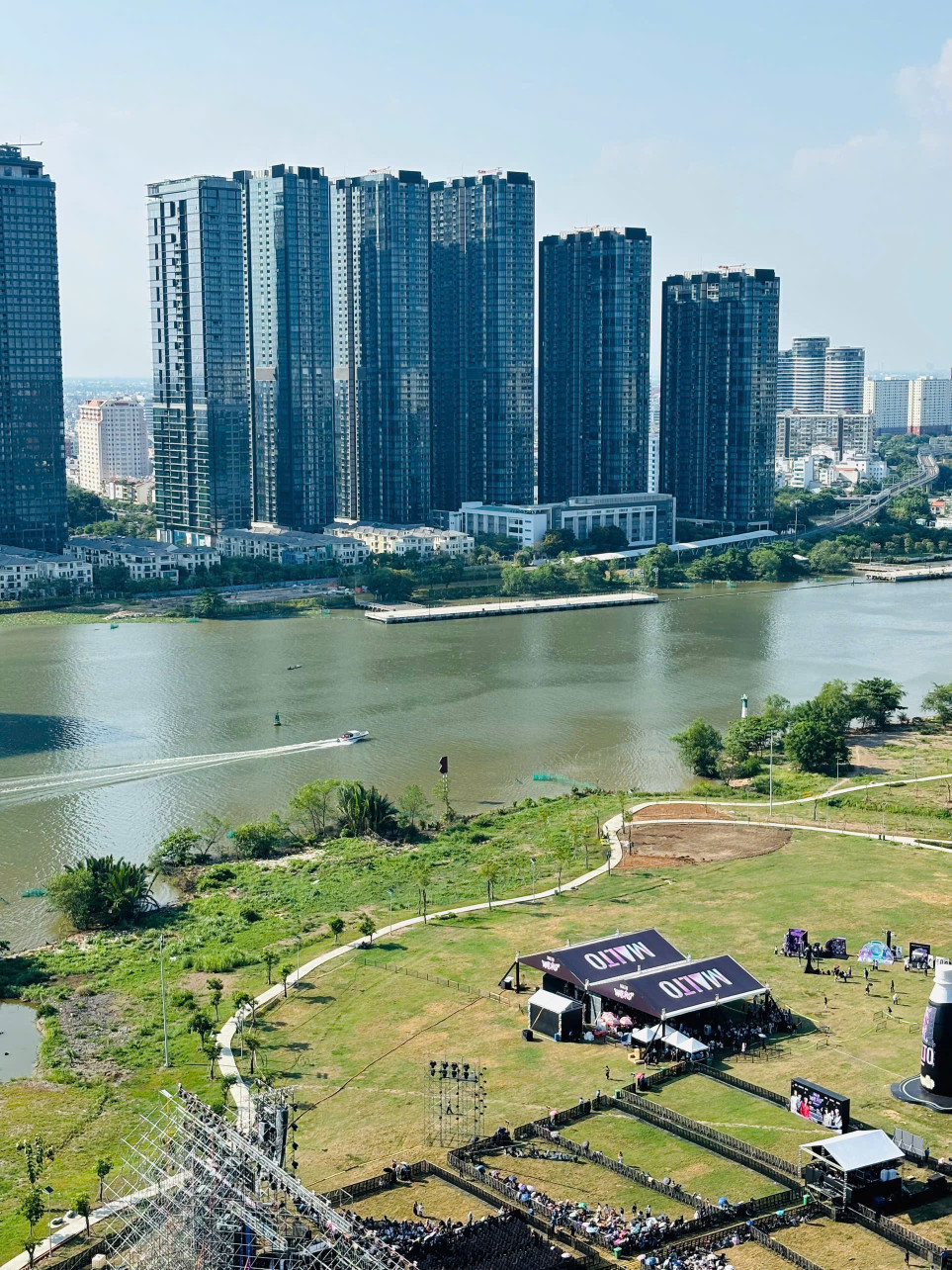 BDS  HVL Opera Penthouse View sông+landmark 81