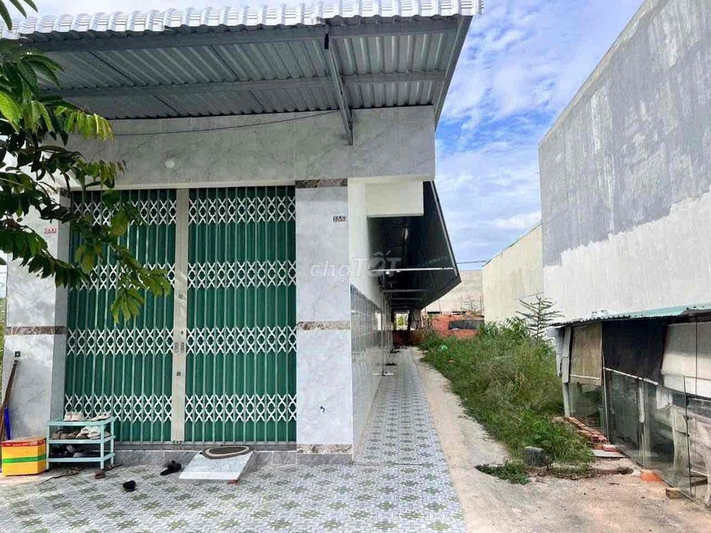 Cần tiền xoay vốn, bán dãy trọ ngay KCN Vsip 1 Thuận An, giá 750 TRIỆU, sổ riêng