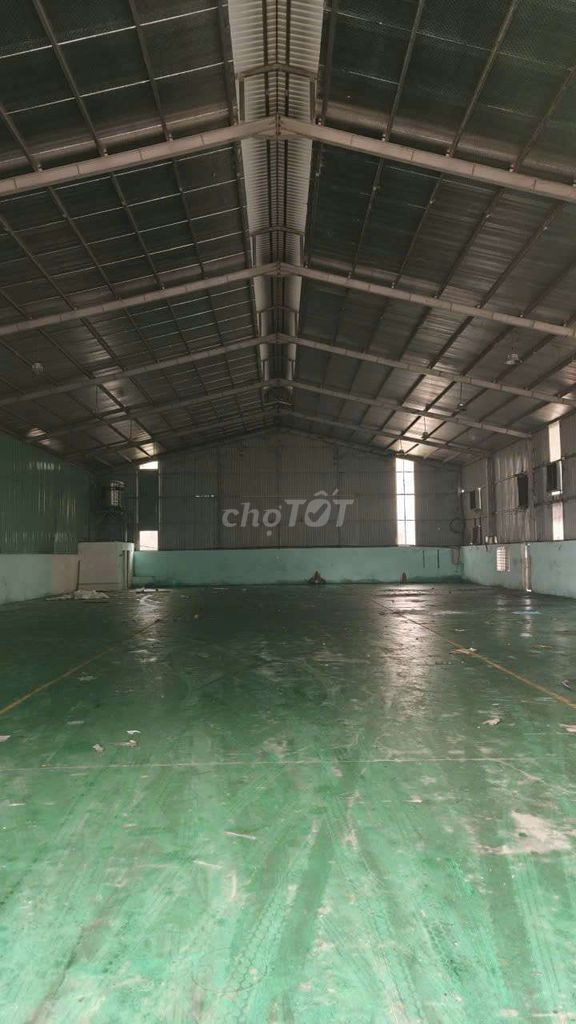 cho thuê xưởng tổng dt 2500.Pccc vách tường.Thuận An ,Bình dương