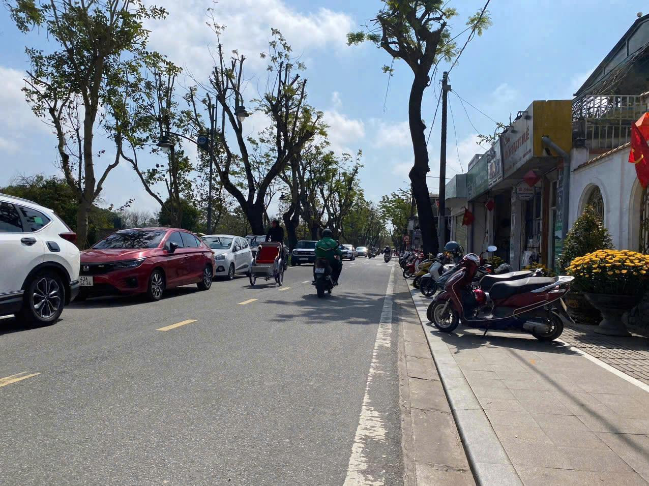 ĐẤT CHÍNH CHỦ - GIÁ TỐT CẦN BÁN NHANH lô đất tặng kèm nhà tại quận Phú Xuân, TP Huế