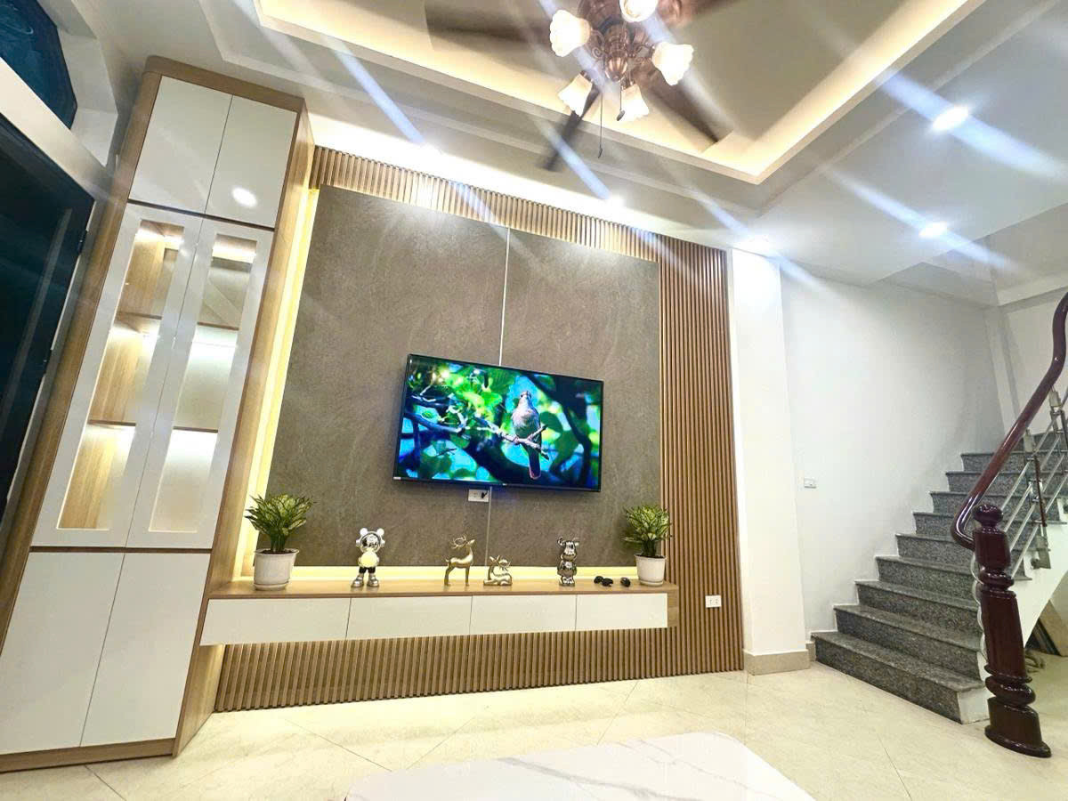 Nhà đẹp KD online, mặt ngõ thông 3m phố Thanh Xuân, DT 39 m², 5T giá chỉ 7,6 tỷ có thương lượng