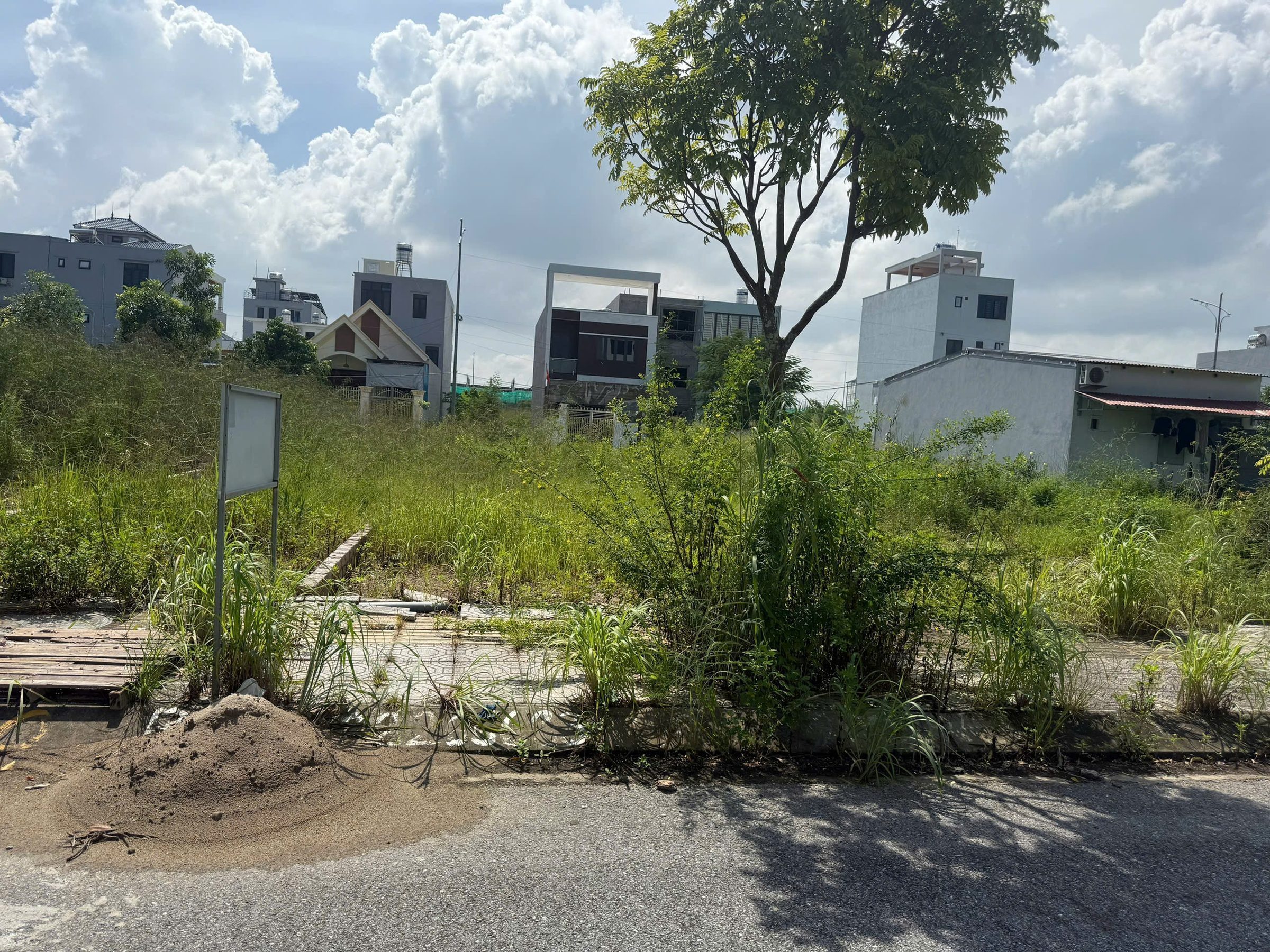 06/2026.Bán lô 10tdc03 tái định cư. 66m² ngang 5,5m giá 4.8tỷ Phường Thiên Hương. Hoa Động. liên hệ 0362558882