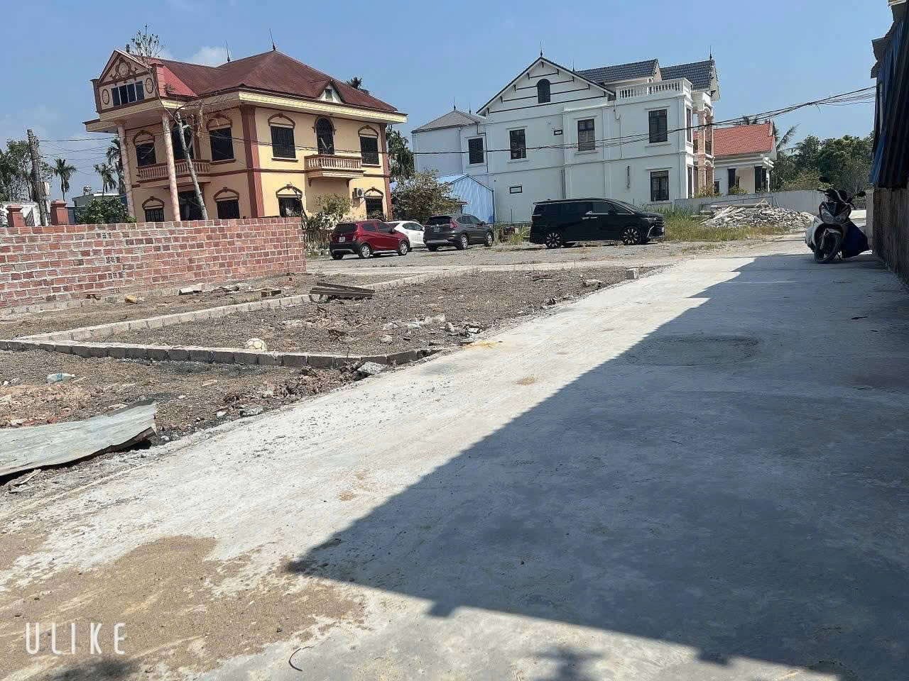 Bán 60 m Dương Quan mặt tiền 5 m , ô tô vào tận nơi. L/h:076.231.9990 e Thuý