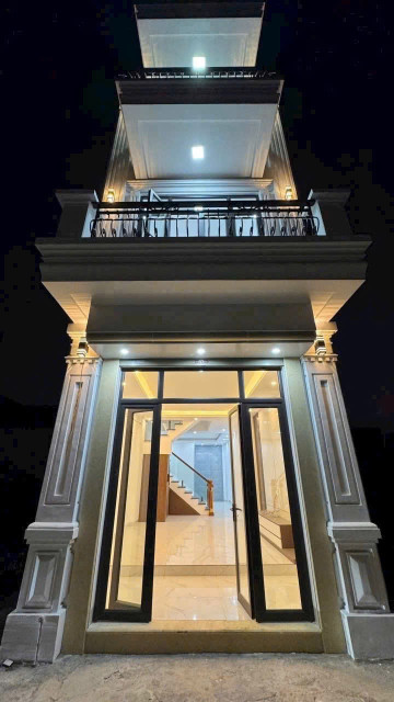 Bán căn nhà 3 tầng mới tinh tại Hoa Động ngay cạnh trường THCS . Điện tích 62 m.l/h:076.231.9990 e Thuý